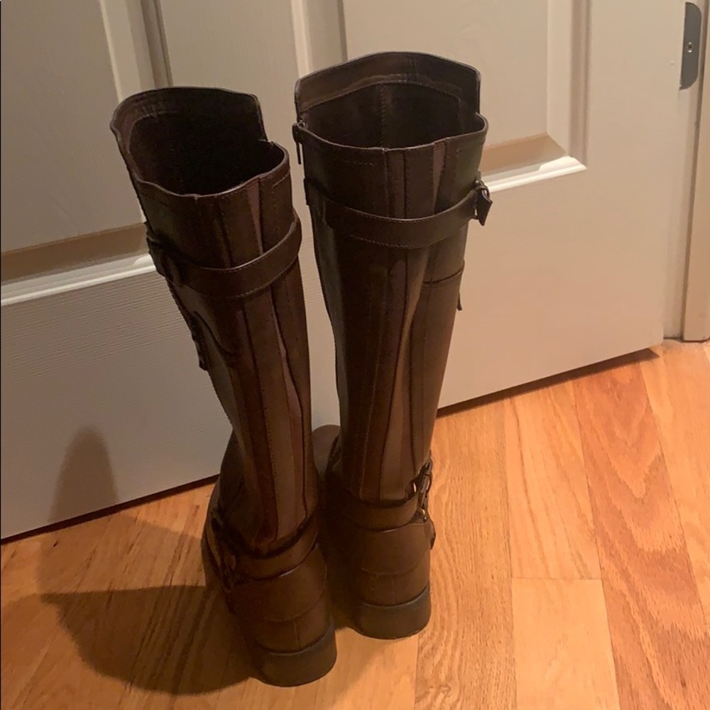 Boots - Picture 3 of 6